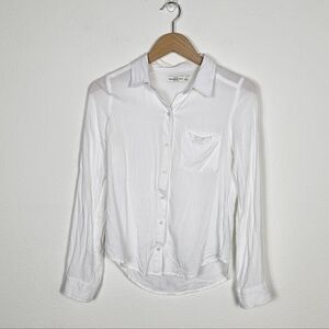 Abercrombie and Fitch Lightweight Button Down Top In White Womens Size S